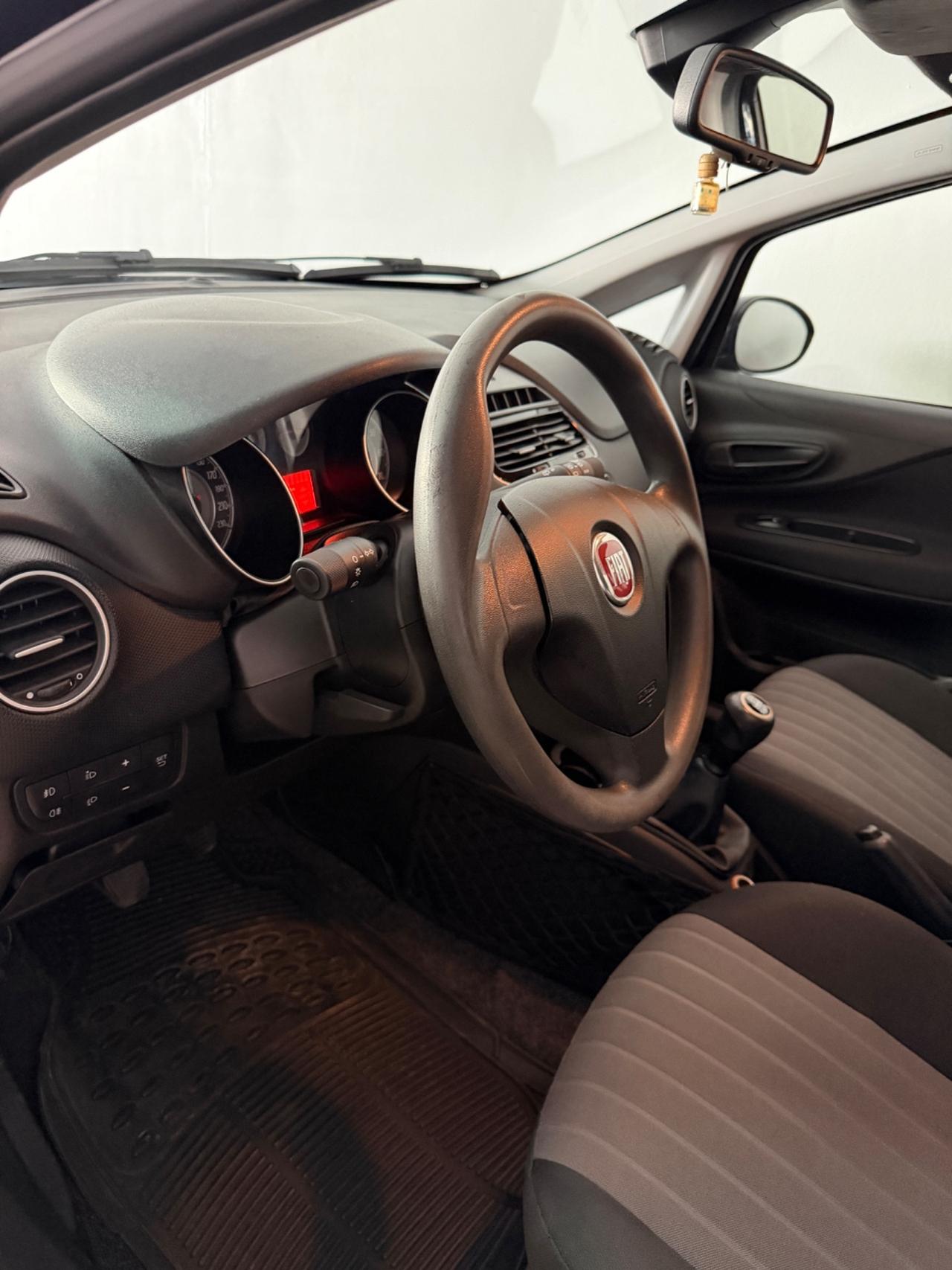 Fiat Punto 1.3 MJT II S&S 95 CV 5 porte Street