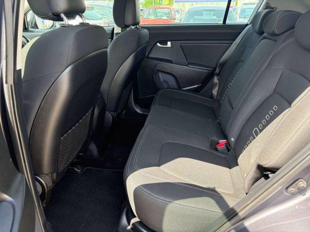KIA Sportage Sportage III 1.7 crdi Class 2wd