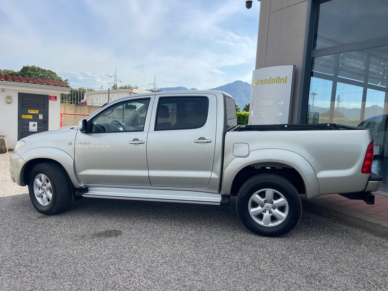 Toyota HILUX 3.0d4d GANCIO TRAINO my09"