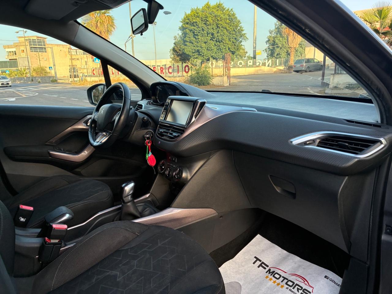 Peugeot 2008 1.6 HDI - 2015