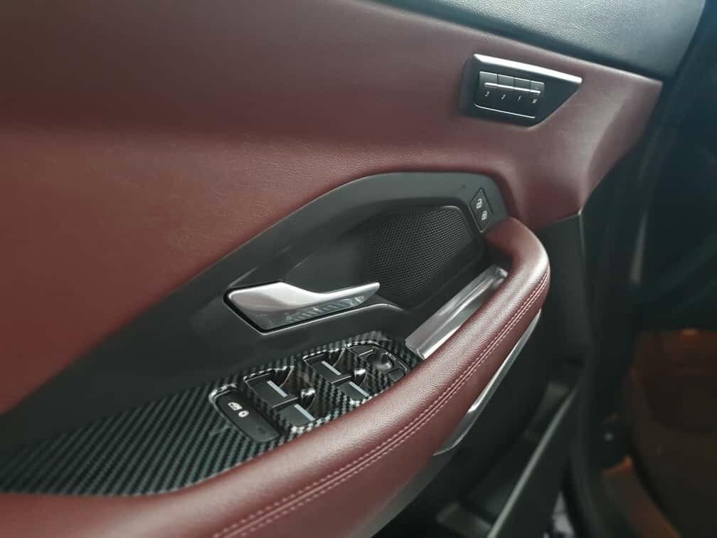 Jaguar E-Pace 2.0D I4 163 CV AWD Auto R-Dynamic HSE