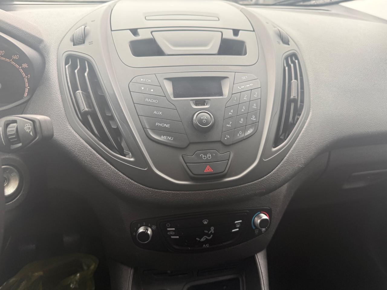 Ford Transit Courier 1.5 TDCi 75CV