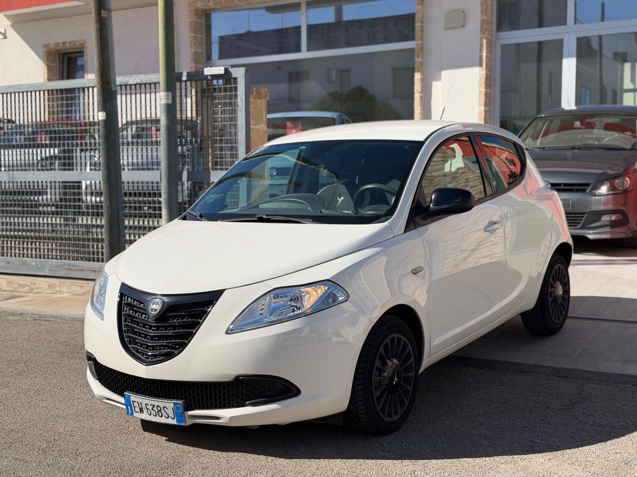 Lancia Ypsilon 1.2 69 CV GPL Ecochic Elefantino-2014/COMANDI
