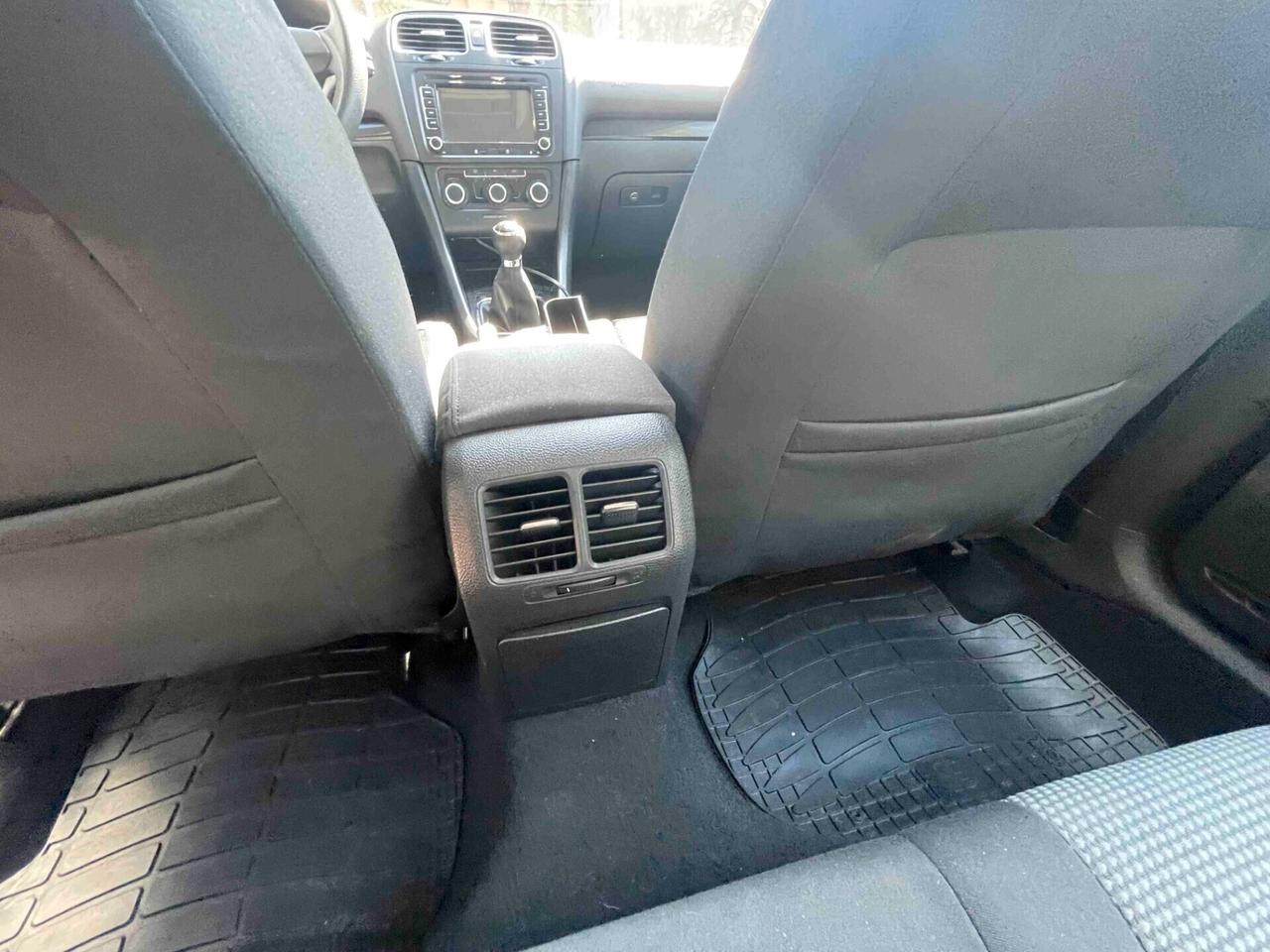 Volkswagen Golf 1.6 TDI Comfortline NEOPATENTATI DITRIBUZIONE OK GOMME NUOVE GARANZIA 24 MESI