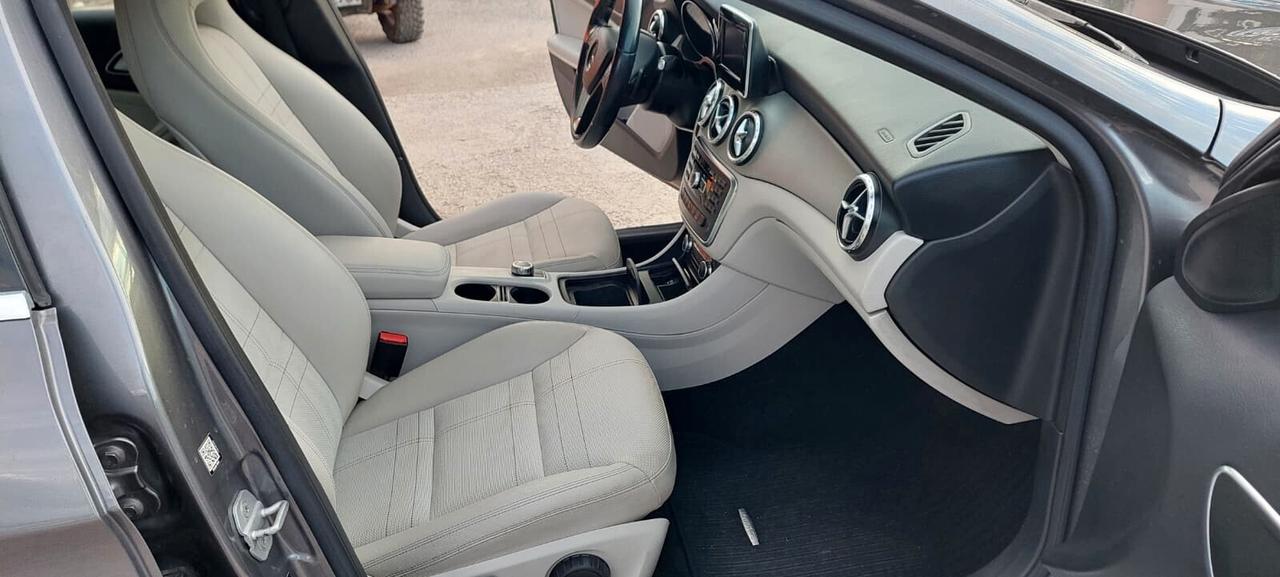 Mercedes-benz GLA 200 CDI Automatic Premium