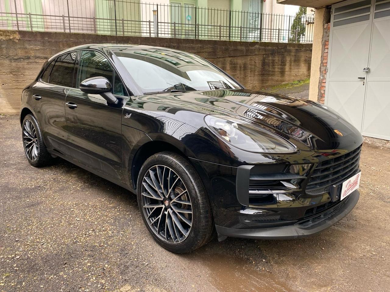 Porsche Macan 2.0 pdk con tetto panoramico