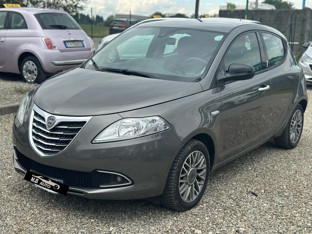 Lancia Ypsilon 1.2 69 CV 5 porte GPL OK NEOPATENTATI