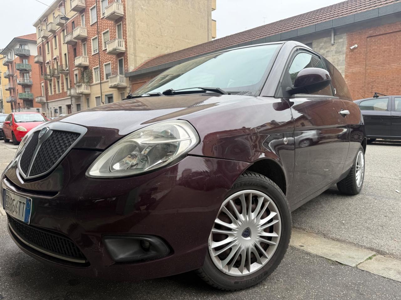 Lancia Ypsilon 1.2 New Oro