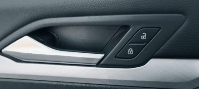 VOLKSWAGEN Golf 1.0 TSI EVO Life..anche per neopatentati