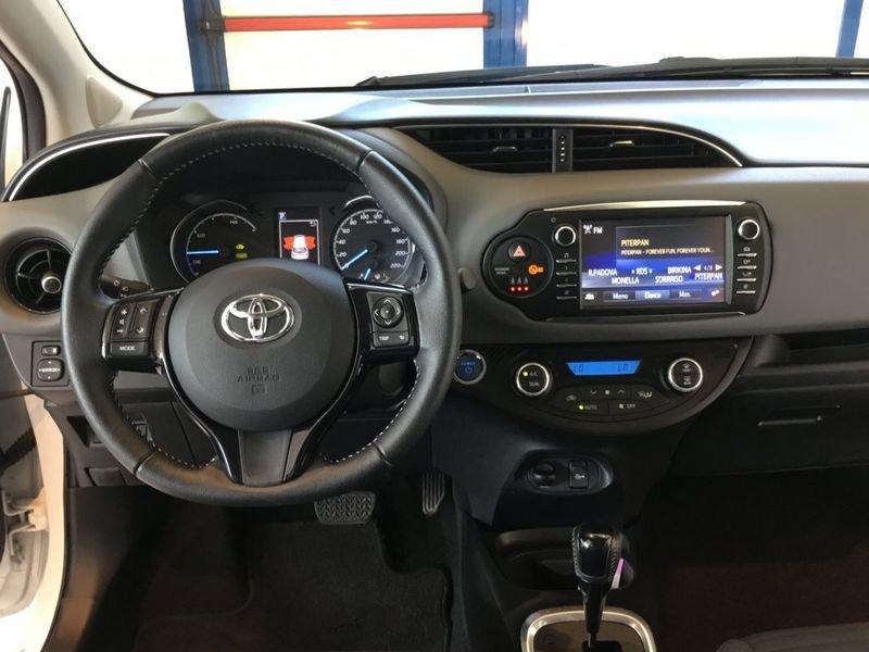 Toyota Yaris Hybrid 1.5 Hybrid Lounge Red/Bronze MY19