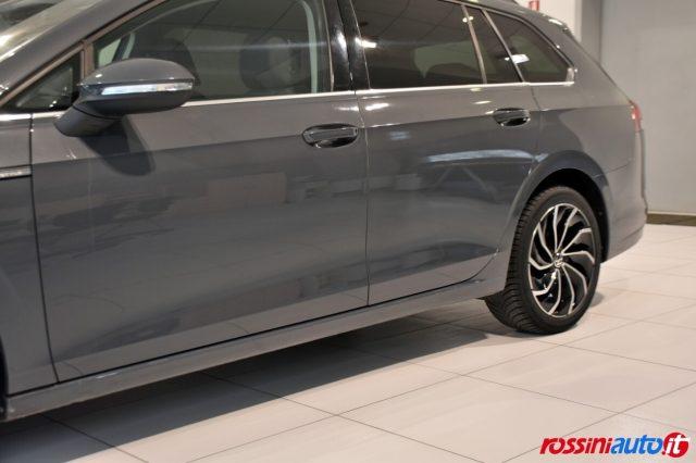 VOLKSWAGEN Golf Variant 2.0 TDI 116 CV STYLE + R17 VENTURA + REARVIEW