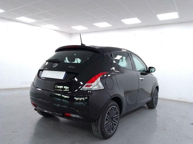 Lancia Ypsilon 1.0 firefly hybrid Gold s e s 70cv 5p.ti