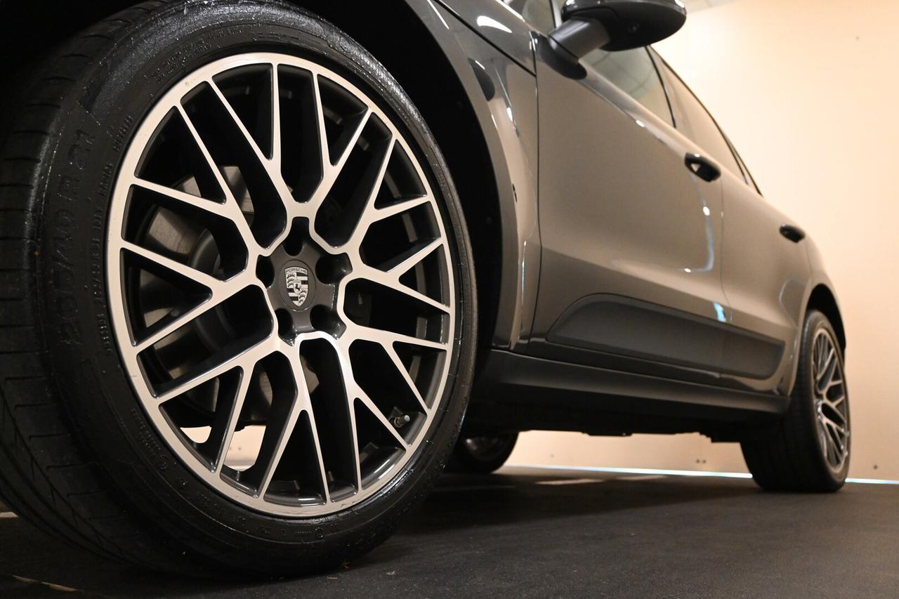 PORSCHE Macan 1ªs. '13-'25 Macan 2.0