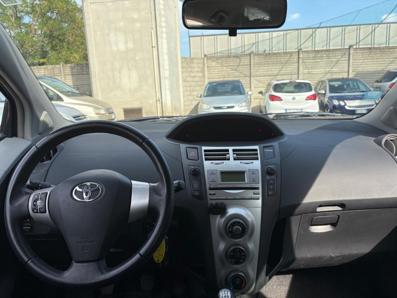 Toyota Yaris 1.3 5 porte Sol