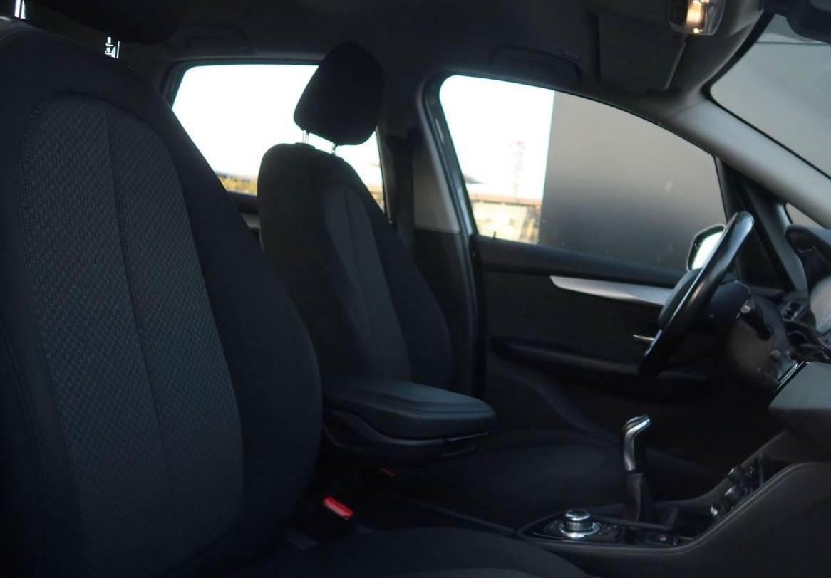 Bmw 2er Active Tourer 216d Advantage