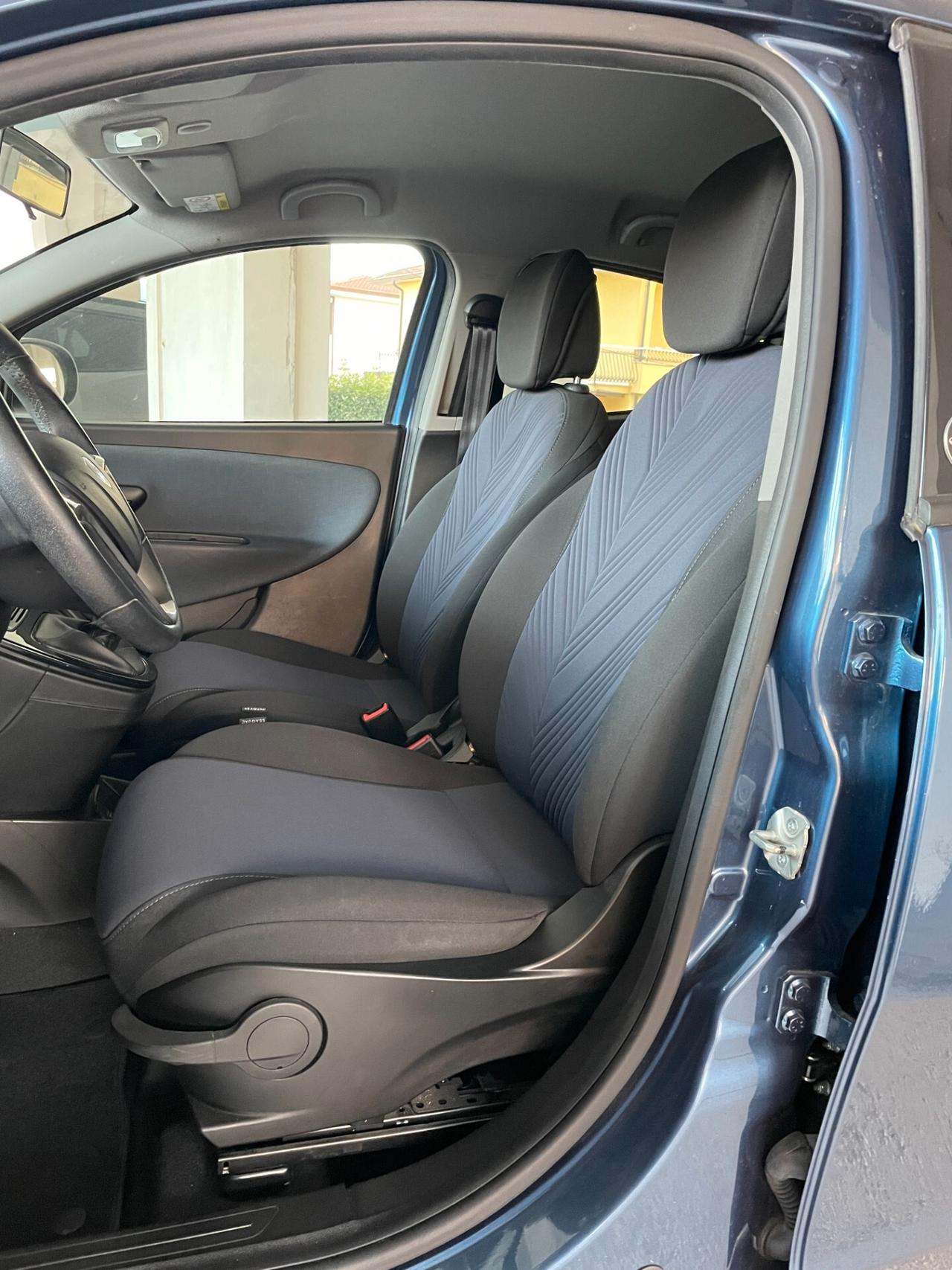 LANCIA Ypsilon 1.0 Hybrid 70CV EcoChic GOLD