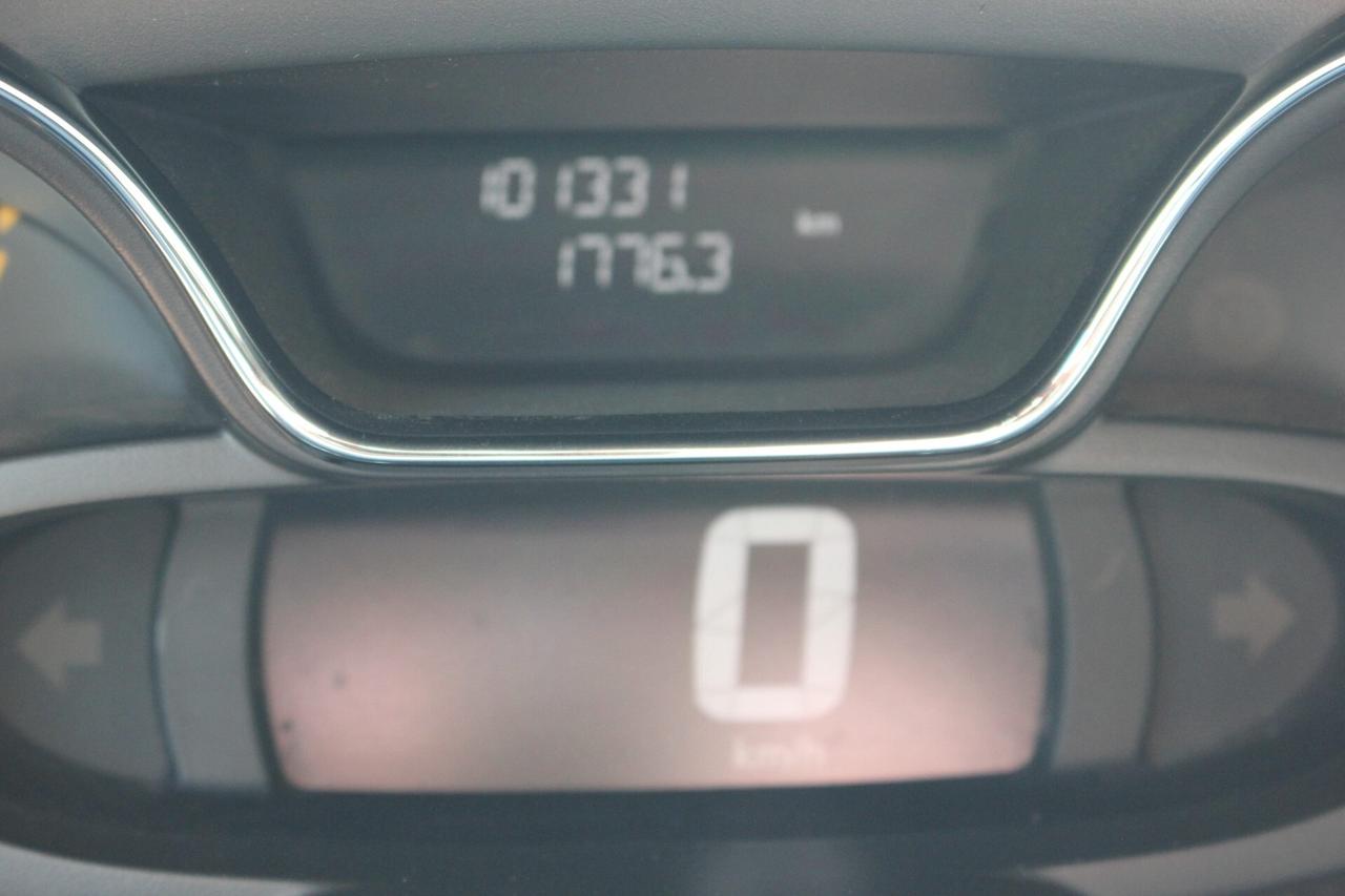 Renault Captur *PREZZO VERO* 0.9 tce 90 CV NEOPATENTATI OK TAGLIANDATA GARANZIA 12 MESI