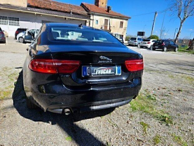 JAGUAR XE MOTORE ROTTO DA SOSTITUIRE