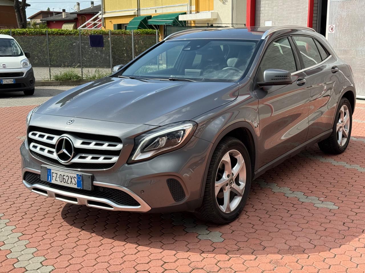 Mercedes-benz GLA 200 d Automatic Sport