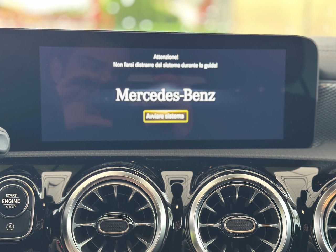 Mercedes-Benz CLA 180 Sport CLA 180 D