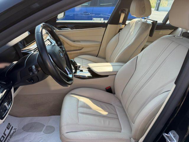 BMW 530 d xDrive Touring Luxury