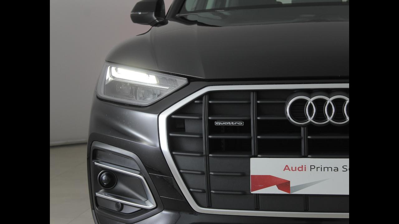 AUDI Q5 II 2020 - Q5 40 2.0 tdi mhev 12V Business quattro s-troni