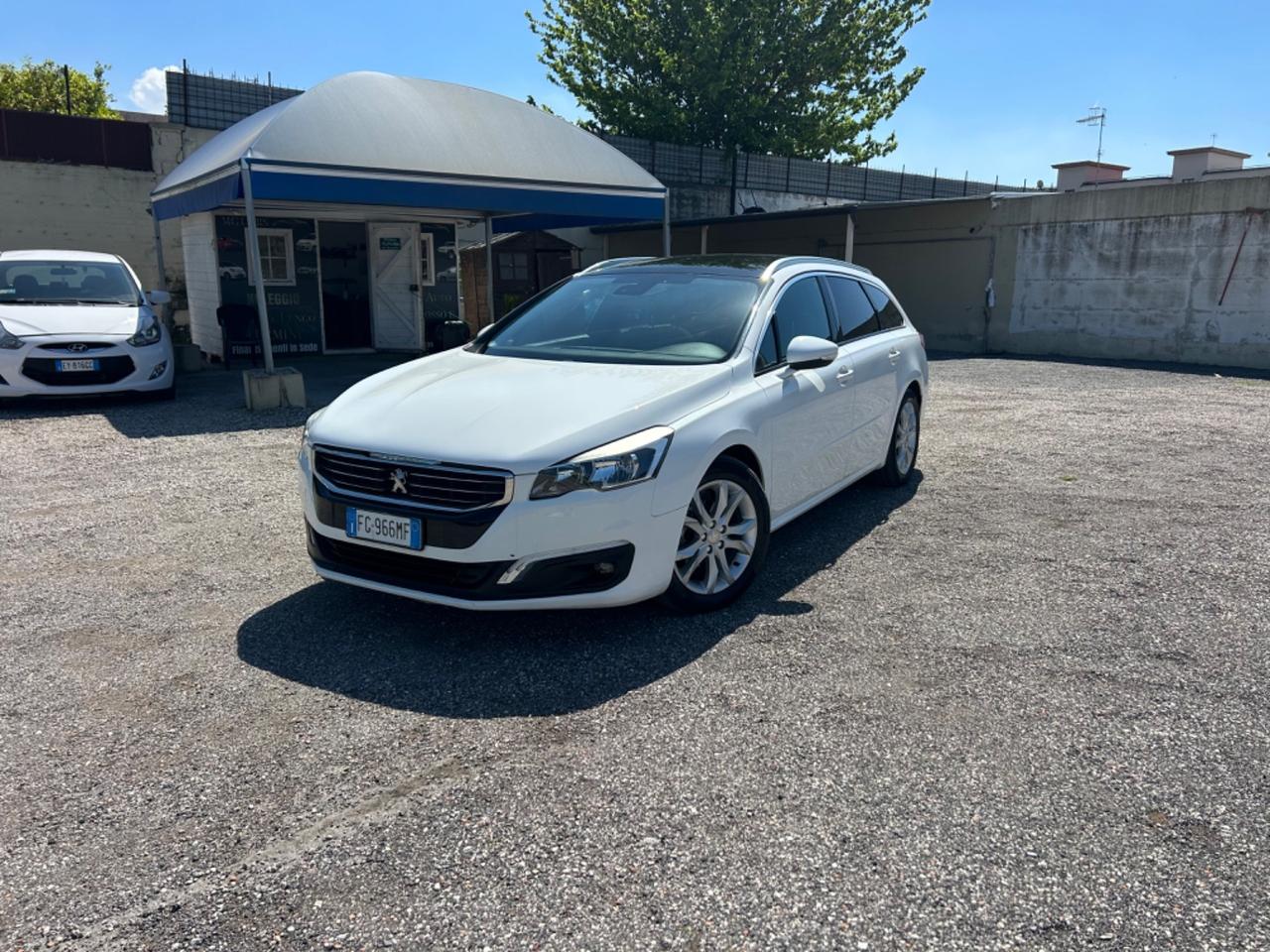 Peugeot 508 BlueHDi 180 EAT6 S&S SW Allure