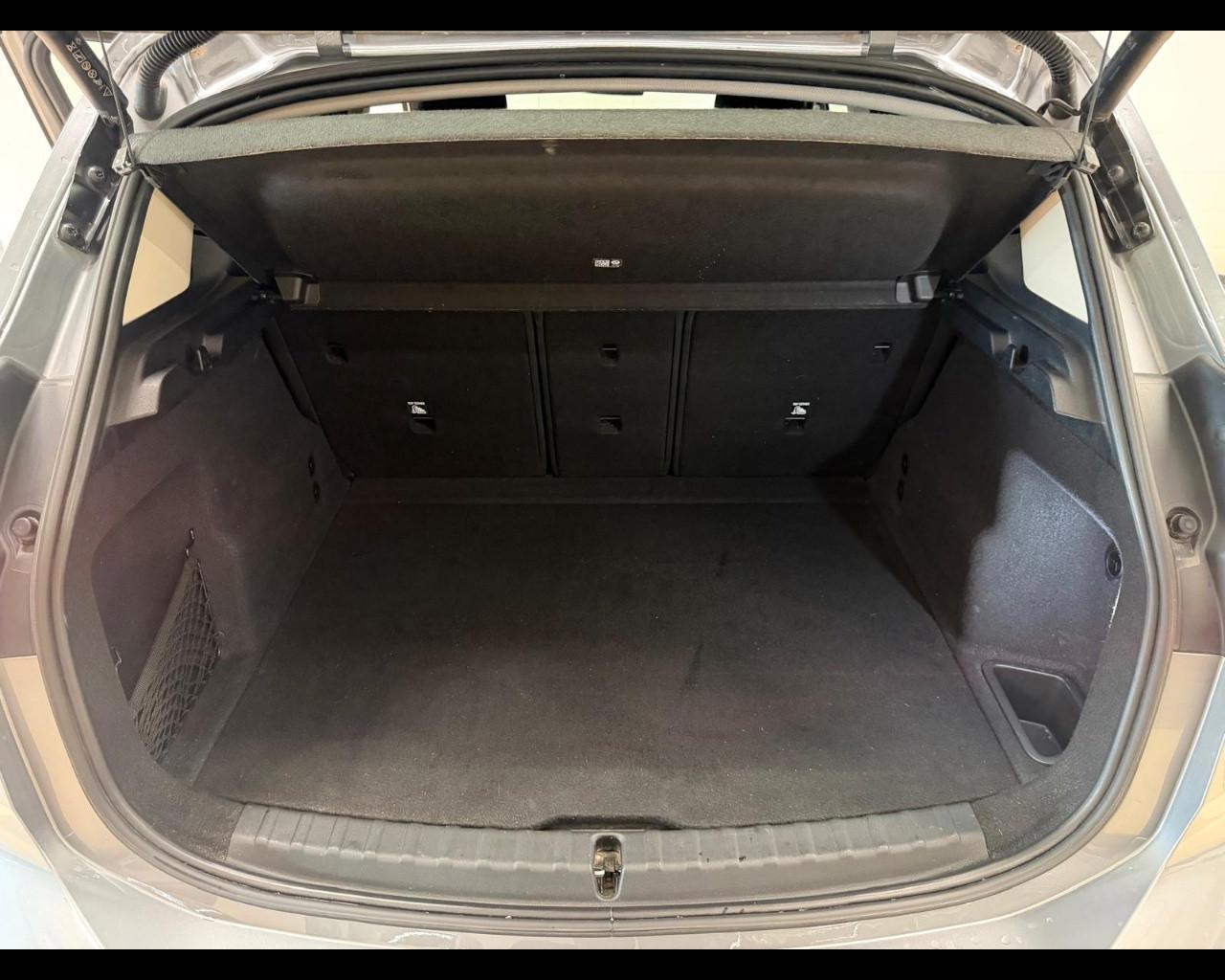 BMW Serie 2 A.T. (U06) - 218d Active Tourer