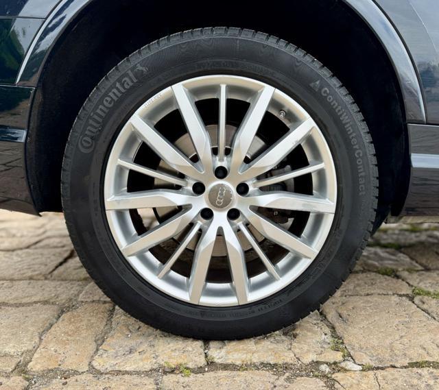 AUDI Q7 3.0 TDI 272cv Quattro (Tetto/Gancio/7posti/Pelle)