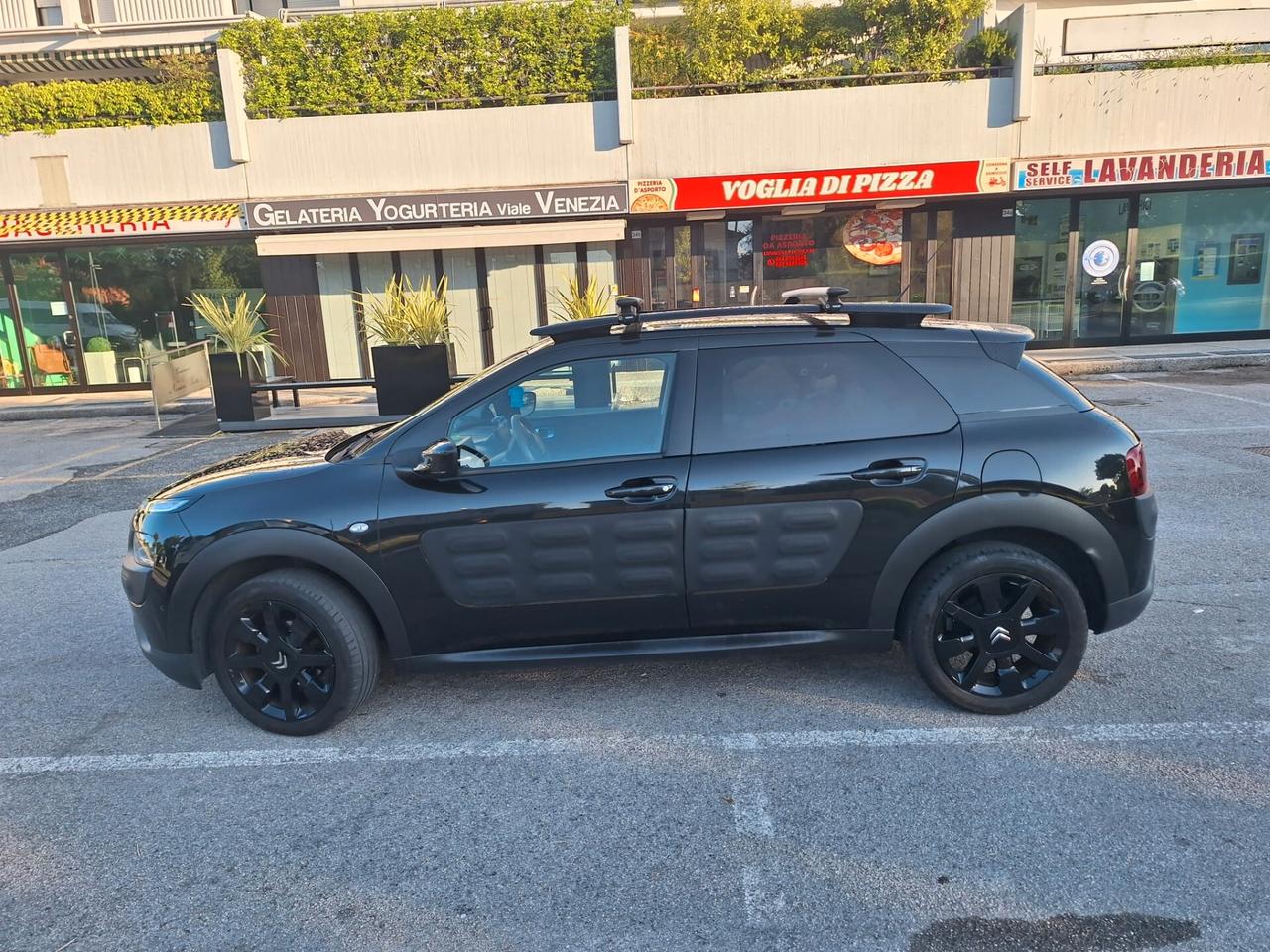 Citroen C4 Cactus BlueHDi 100 S&S Shine