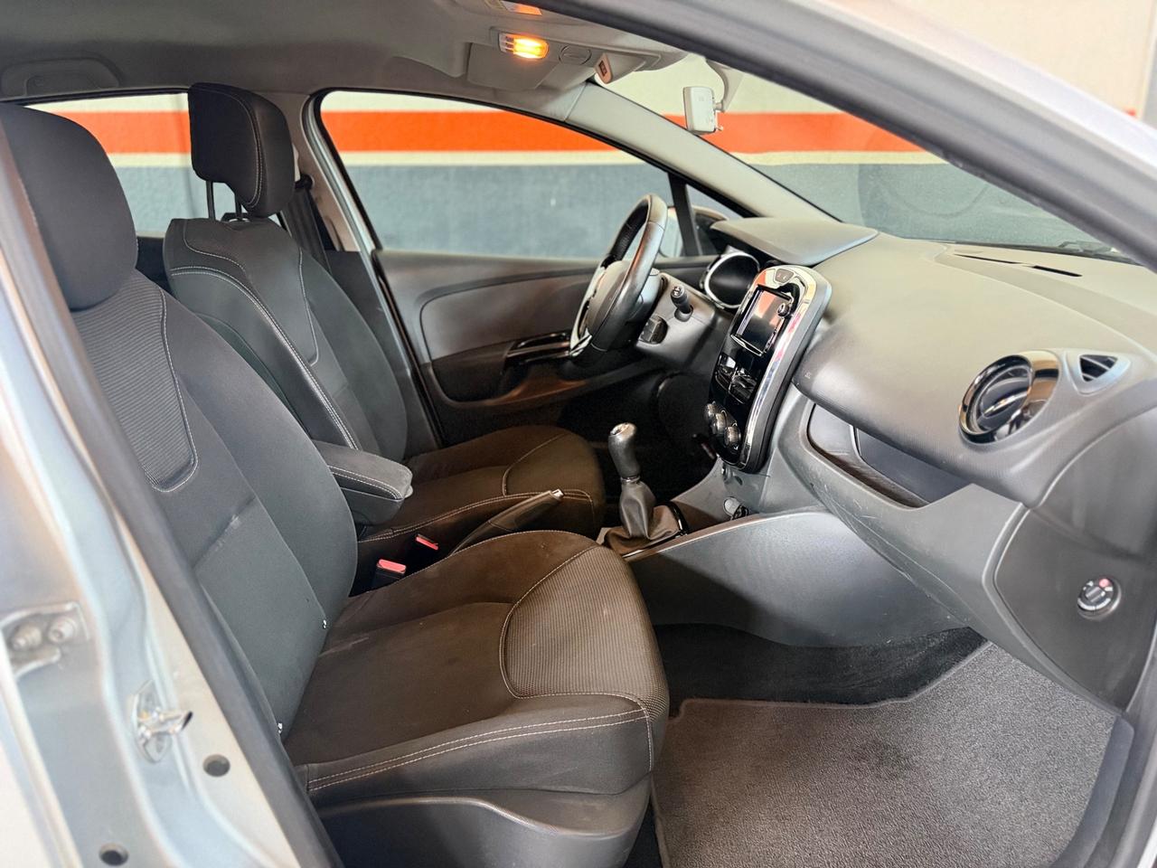 Renault Clio 1.2 75CV GPL 5 porte Wave NEOPATENTATI