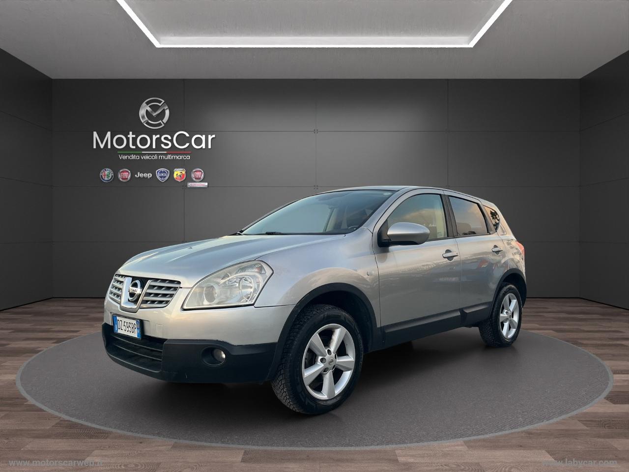NISSAN Qashqai 2.0 dCi DPF 4WD Acenta