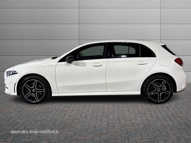 MERCEDES-BENZ A 250 e hybrid EQ Premium