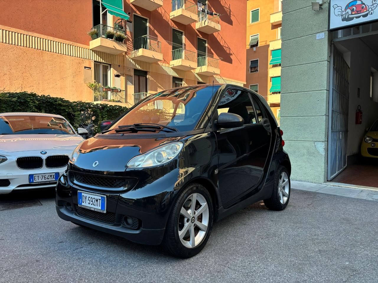 Smart ForTwo 1000 52 kW MHD coupé passion