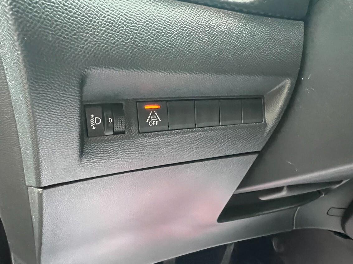 Peugeot 2008 1.2 puretech Active Pack s - NEOPATENTATI