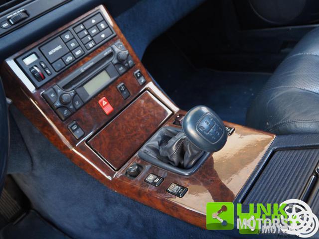 MERCEDES-BENZ SL 300 R129