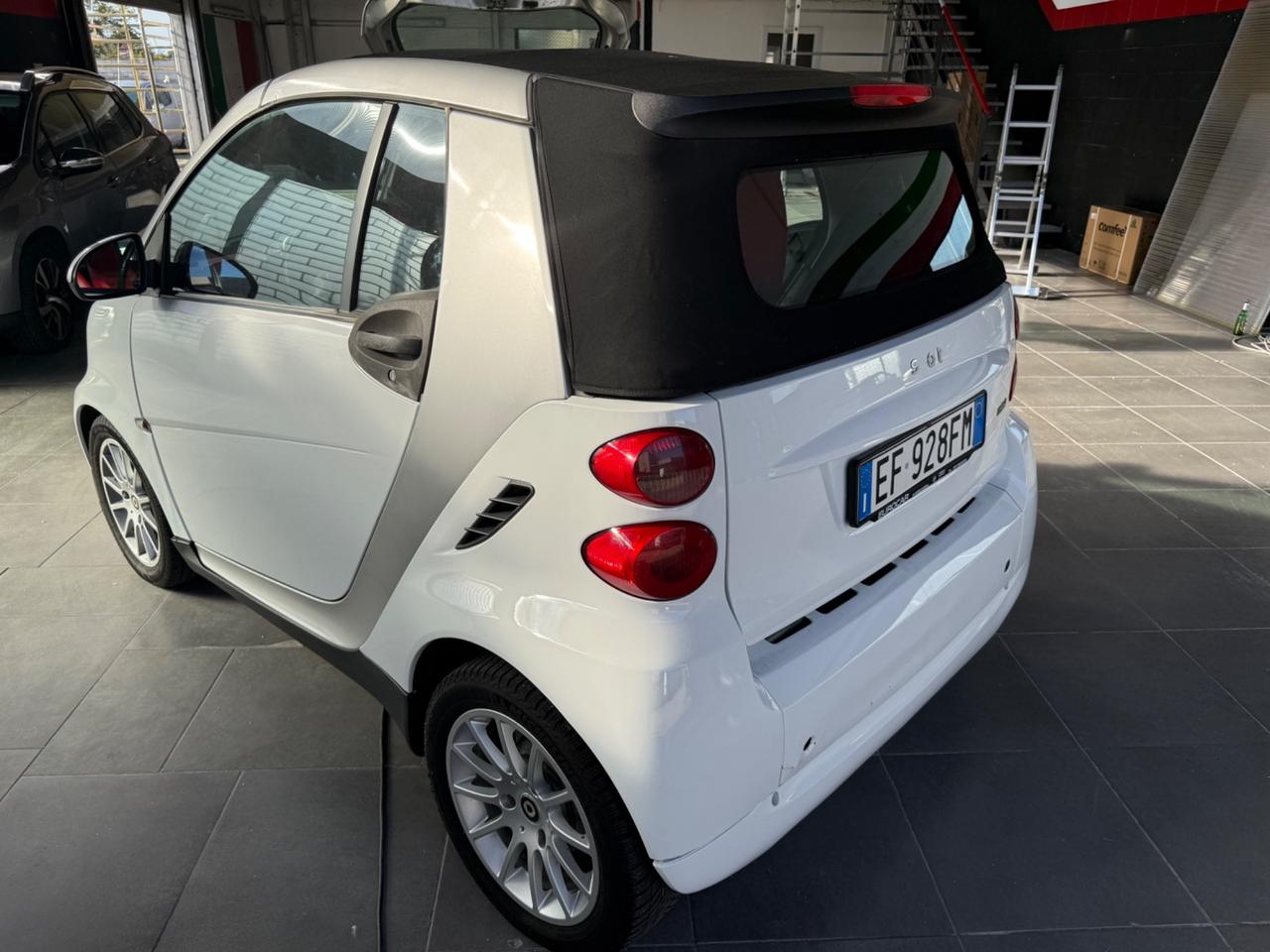 Smart ForTwo 1000 52 kW MHD cabrio passion