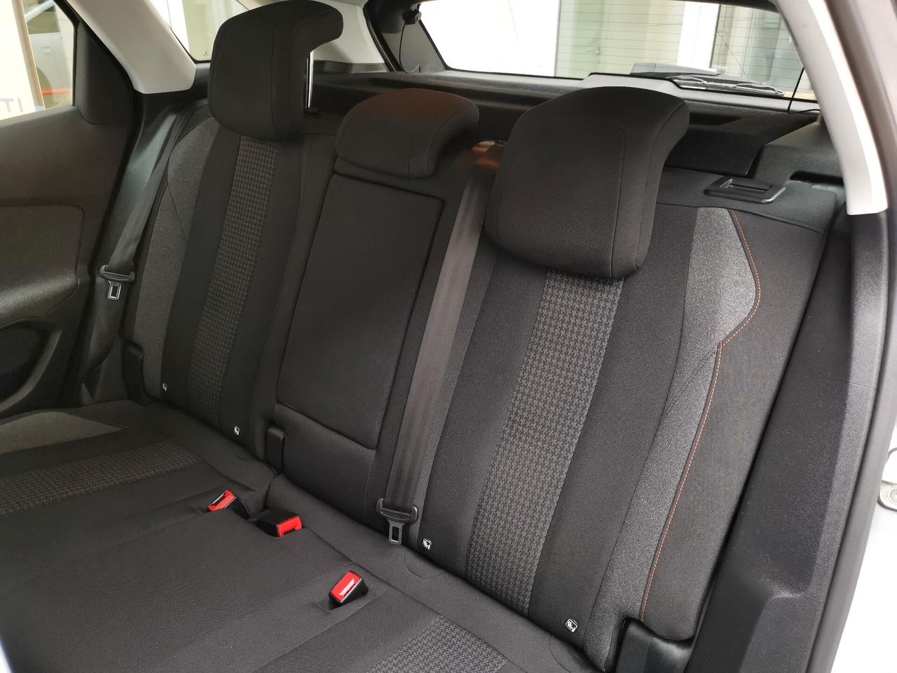 Peugeot 3008 BlueHDi 130 S&S EAT8 Active