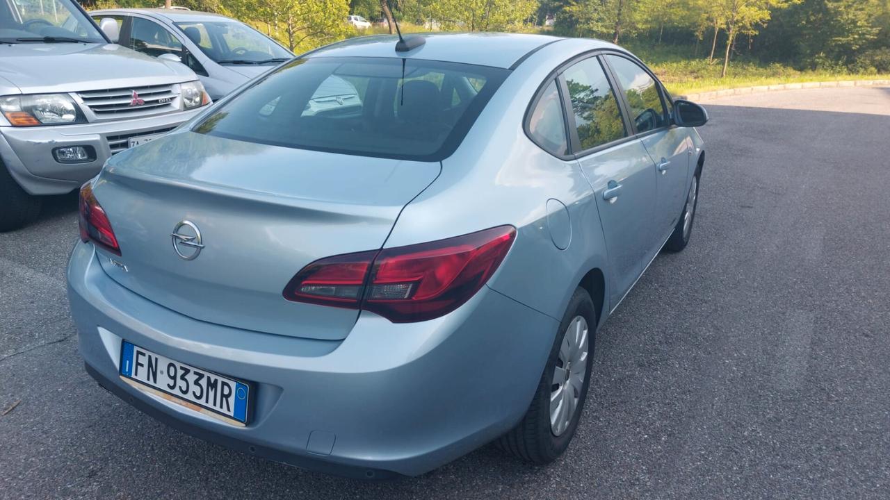 Opel Astra 1.4 Ecotec GPL 140 cv