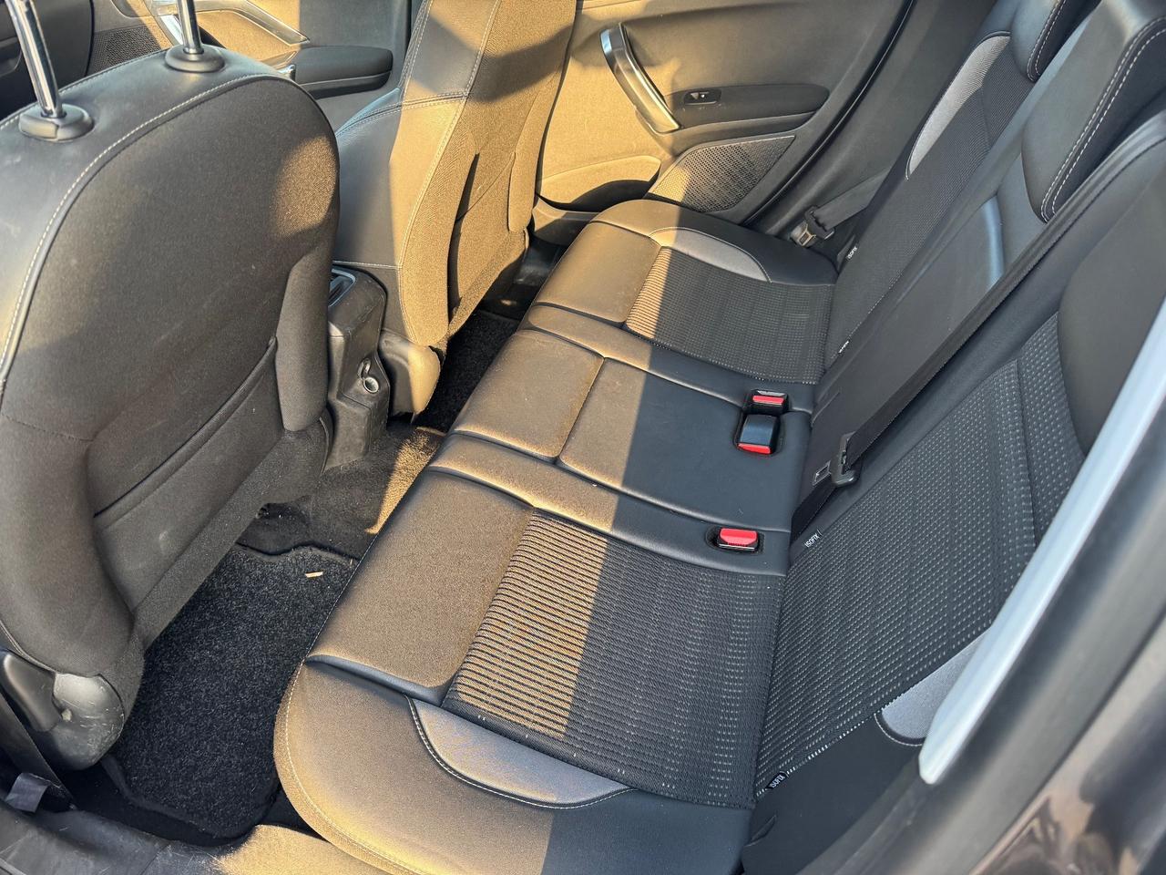 Peugeot 2008 BlueHDi 100 Allure