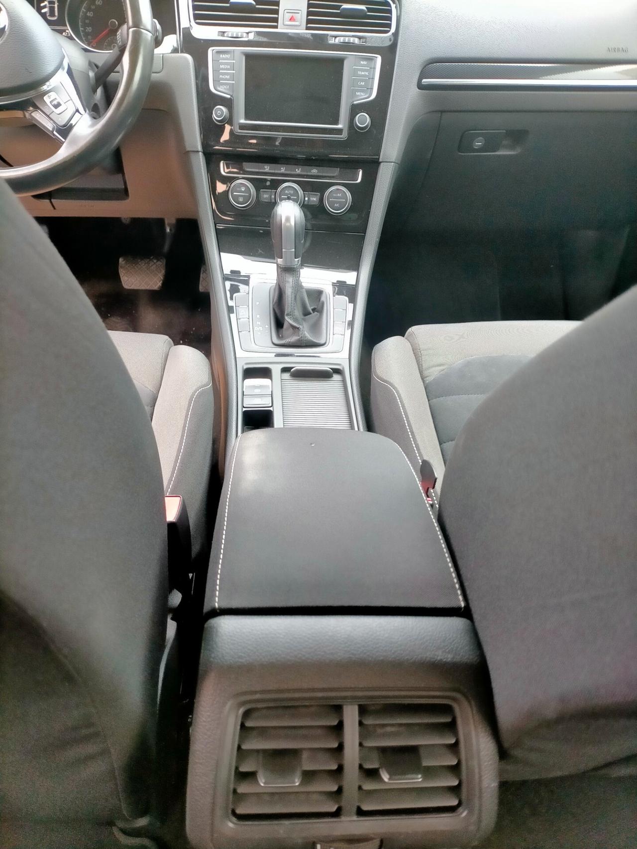 Volkswagen Golf 1.6 TDI 110 CV DSG 5p. Highline BlueMotion Technology