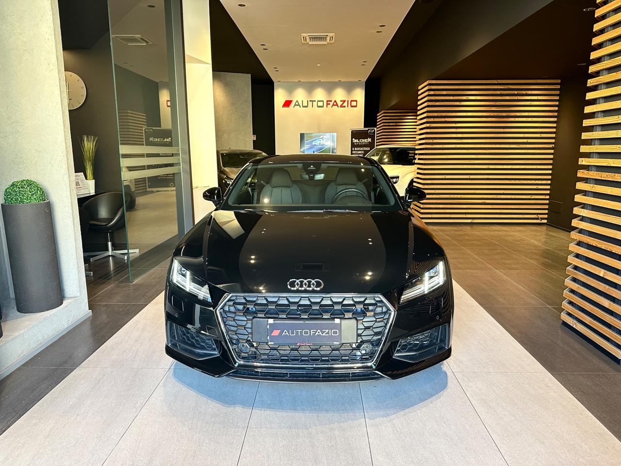 Audi TT TTS Coupé TFSI quattro S tronic