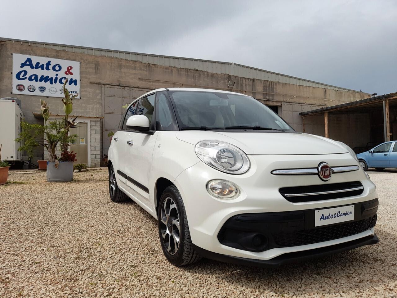 Fiat 500L Living 1.6 Multijet 120 CV 7 POSTI