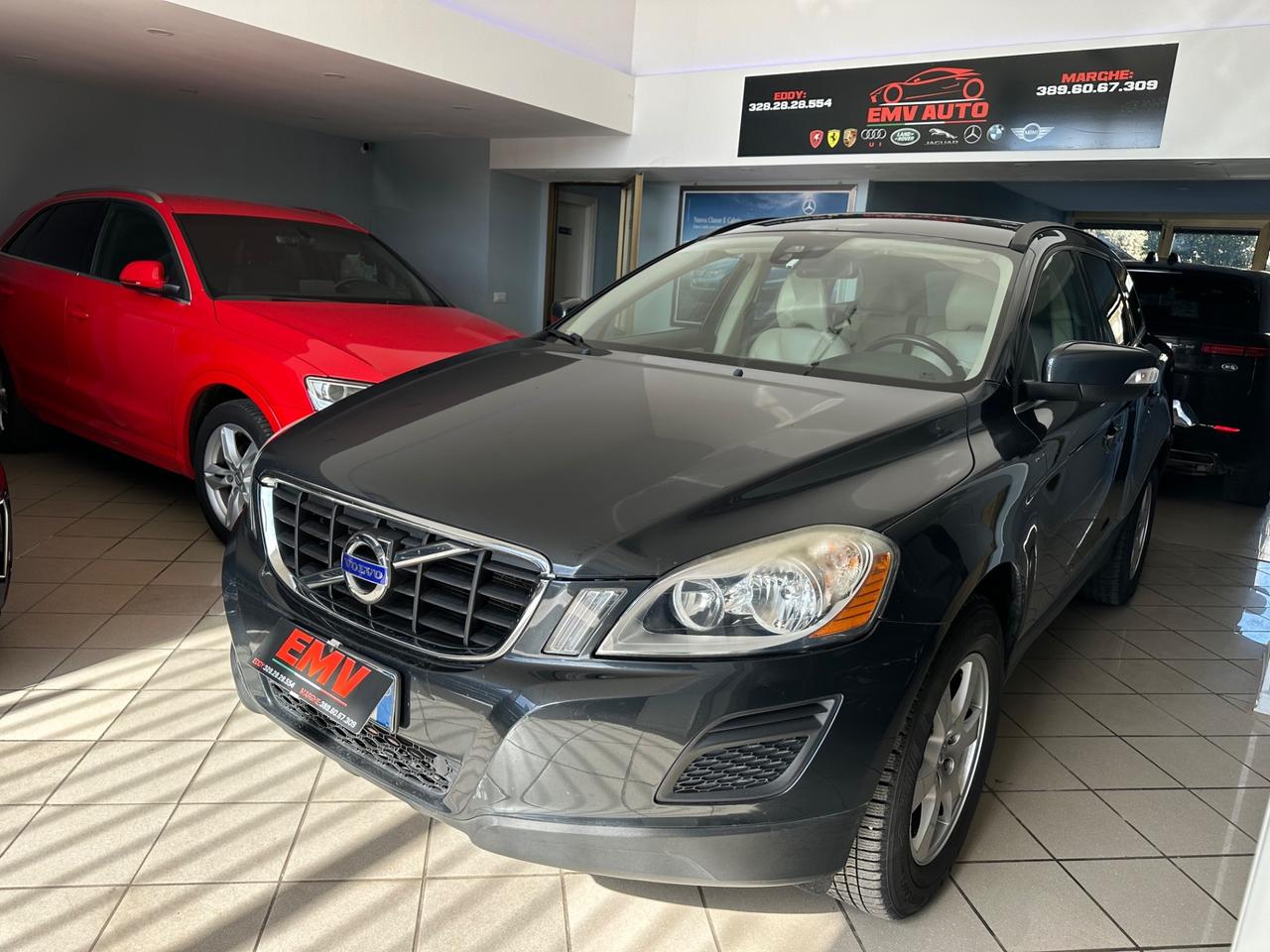 Volvo XC 60 XC60 D5 AWD Geartronic Summum