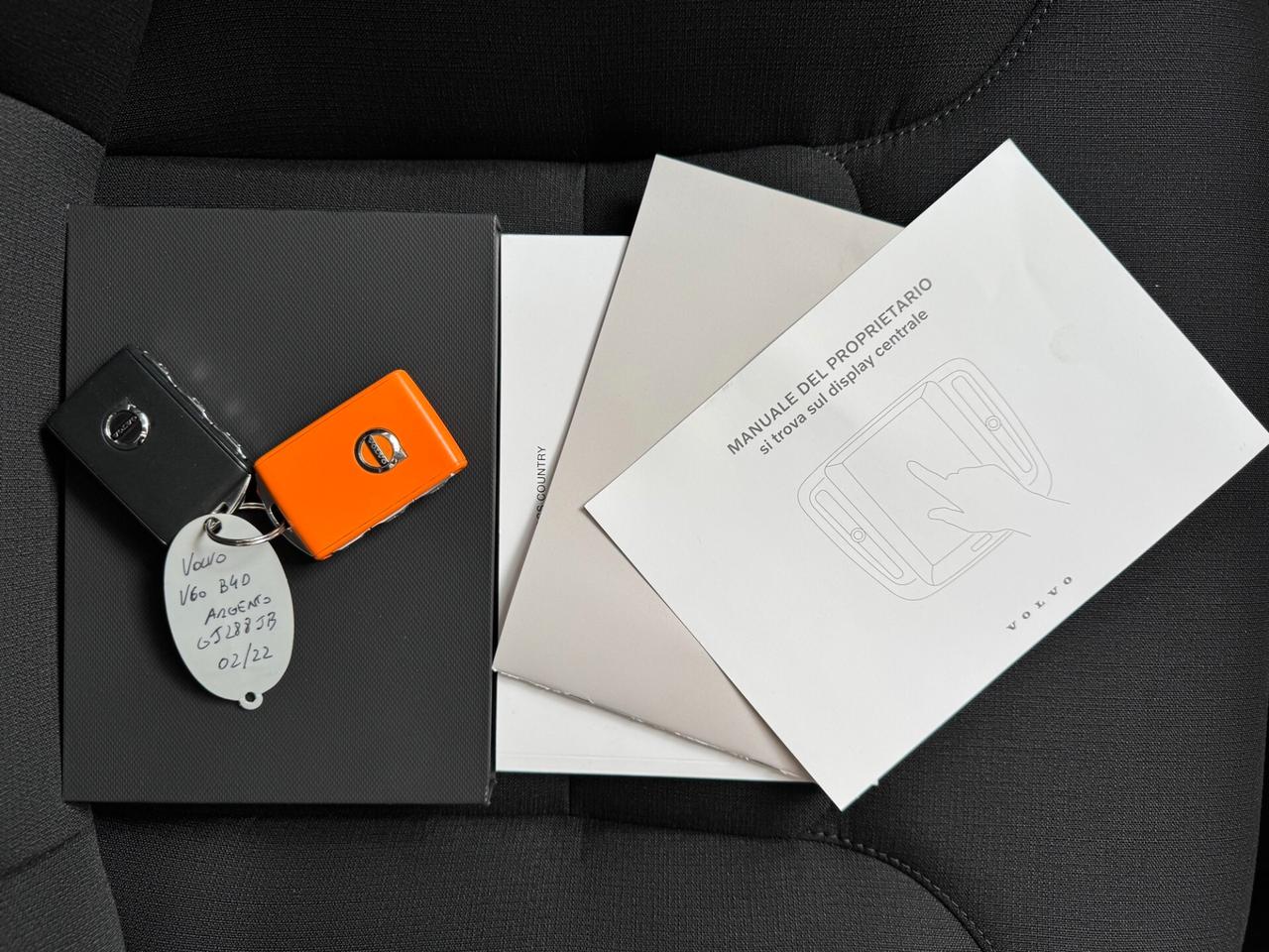 Volvo V60 CC 2.0b4 AWD GEARTRONIC GARANZIA 24 MESI