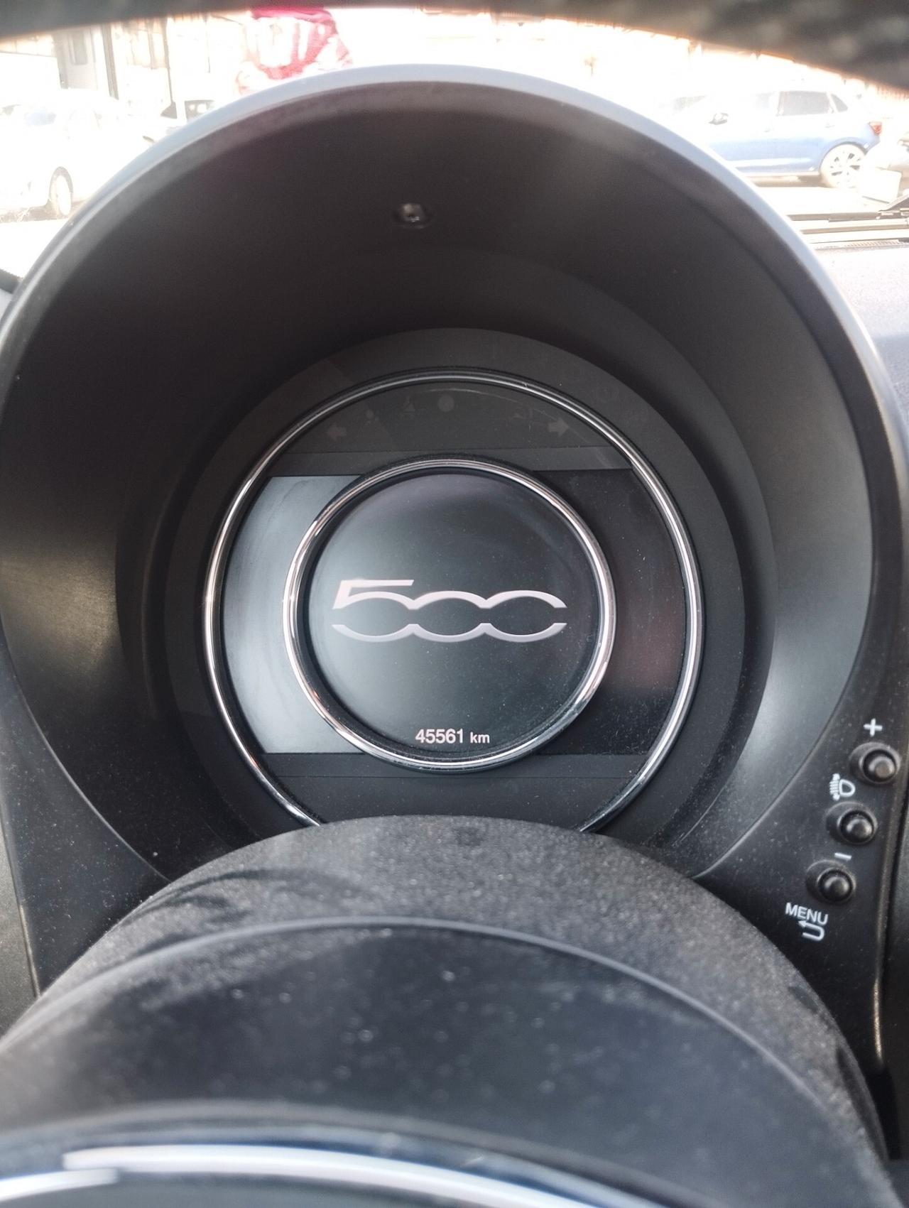 Fiat 500 1.0 Hybrid Rockstar