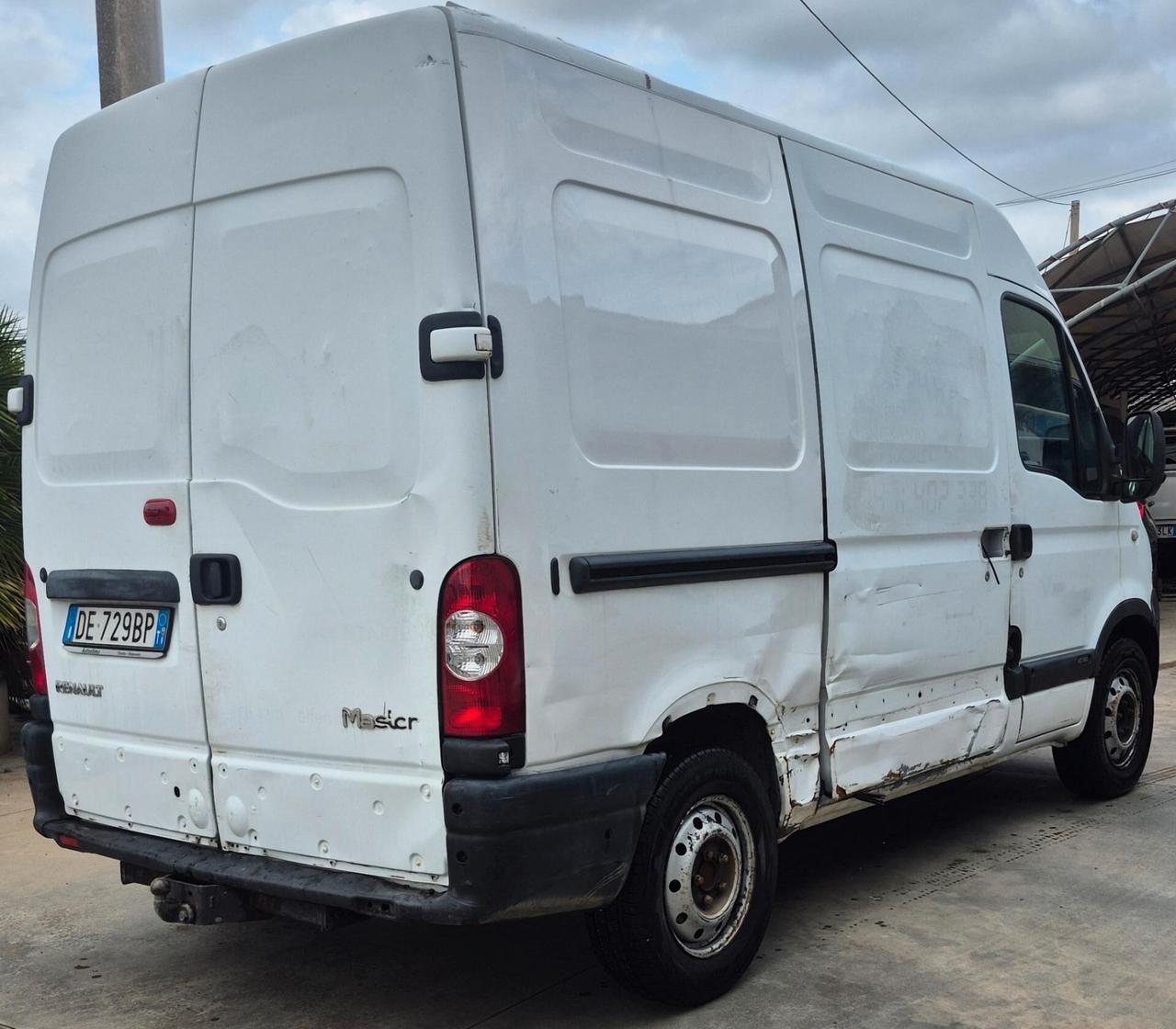 Renault master