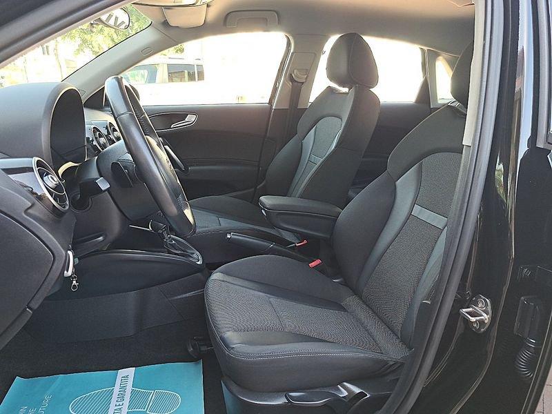 Audi A1 A1 Sportback 1.6 tdi Attraction s-tronic