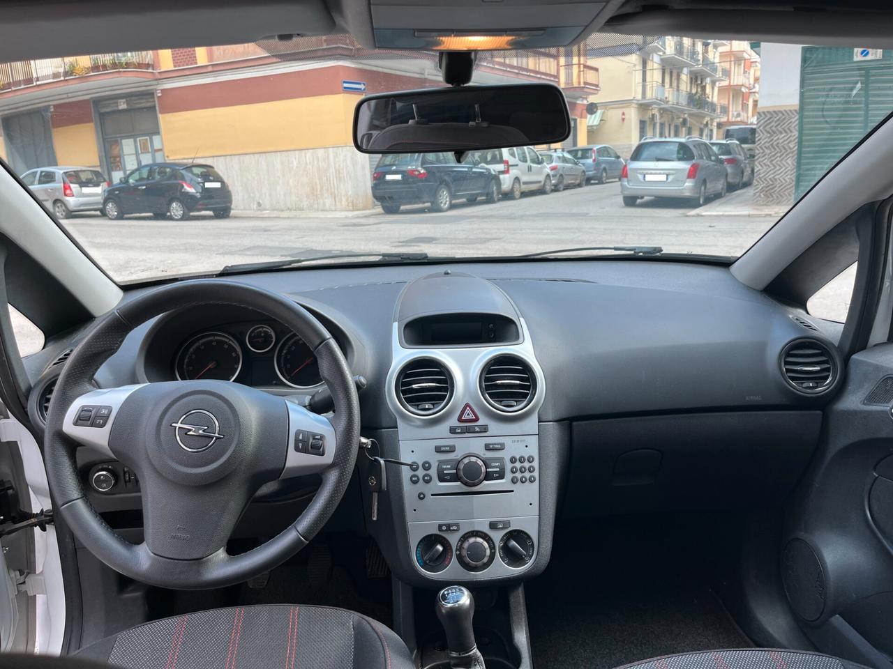 Opel Corsa 1.4 16V 3 porte Sport