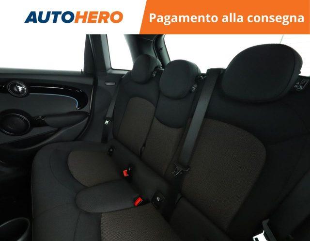 MINI Cooper 1.5 Cooper Essential 5 porte